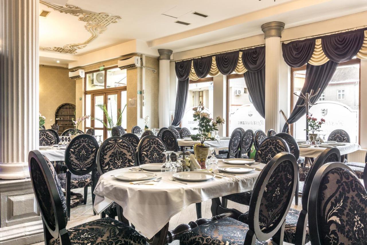 Hotel Ferdinand Хацег Экстерьер фото