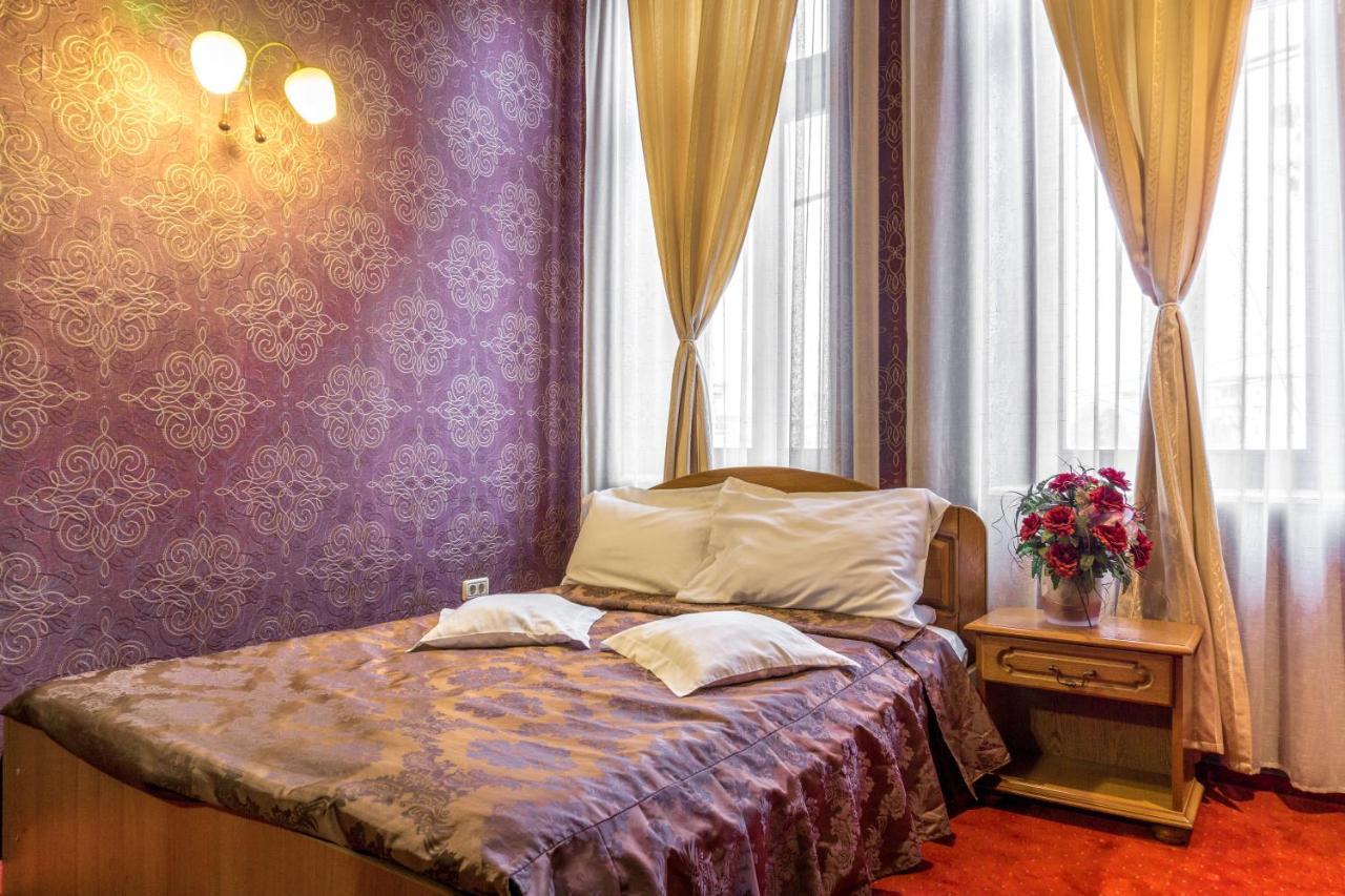 Hotel Ferdinand Хацег Экстерьер фото